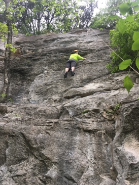 2019-03-30-Crew8787-rock-climbing-28-Suzi.JPG
