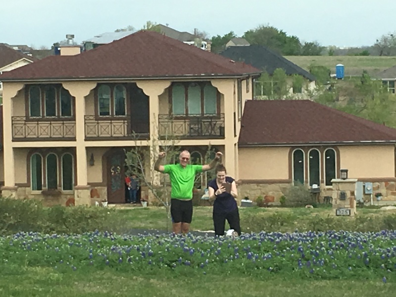2019-03-23-neighbors-taking-bluebonnet-pictures-1.JPG