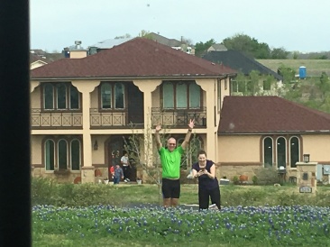 2019-03-23-neighbors-taking-bluebonnet-pictures-2.JPG