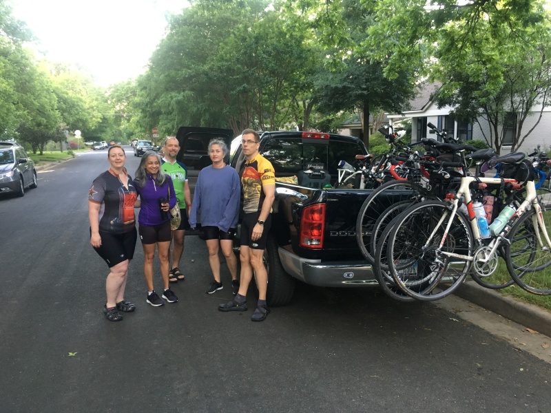 2019/04(April)/Austin-2-Fredricksburg-bicycle-ride/2019-04-27-Austin-to-Fredricksburg-bicycle-ride-02-Marci-Kavita-Ren-Suzi-Ben.JPG
