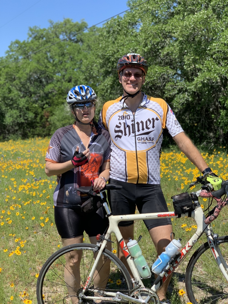 2019/04(April)/Austin-2-Fredricksburg-bicycle-ride/800x600_2019-04-27-Austin-to-Fredricksburg-bicycle-ride-05-Suzi-Travis.JPG
