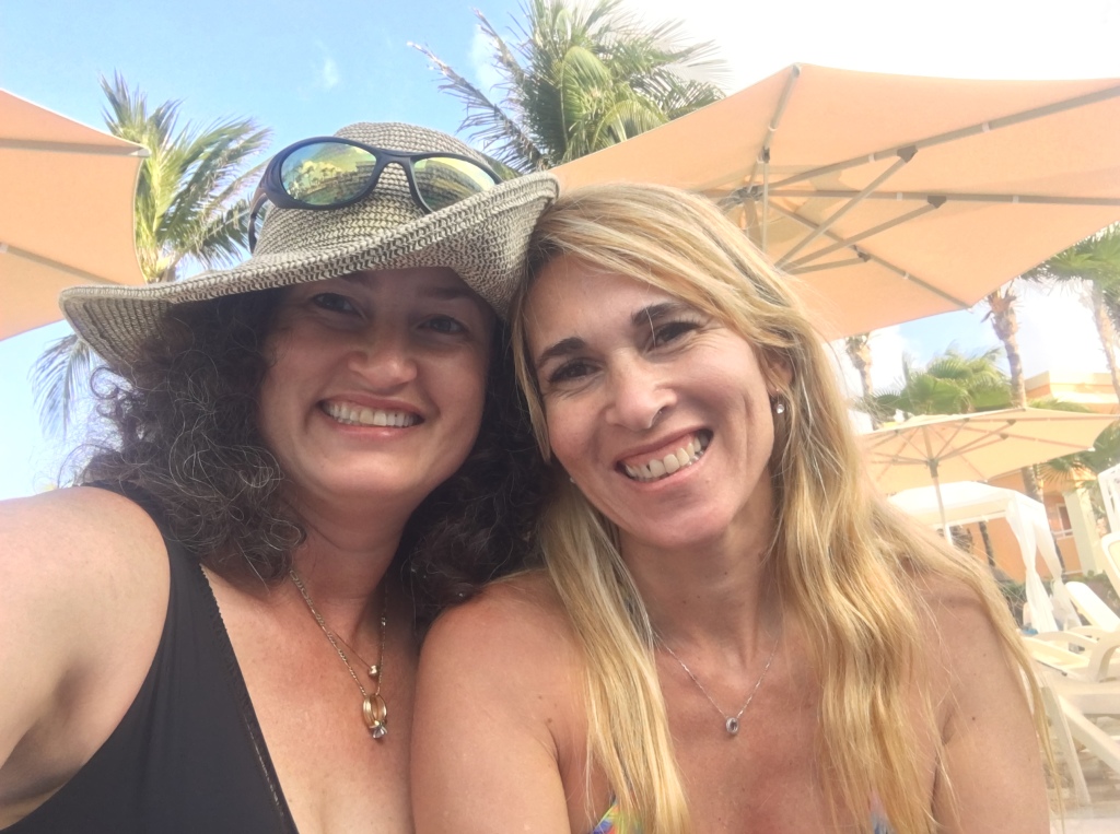 2019-04-06-Cancun-Bahia-Principie-014-Suzi-Adriana.JPG
