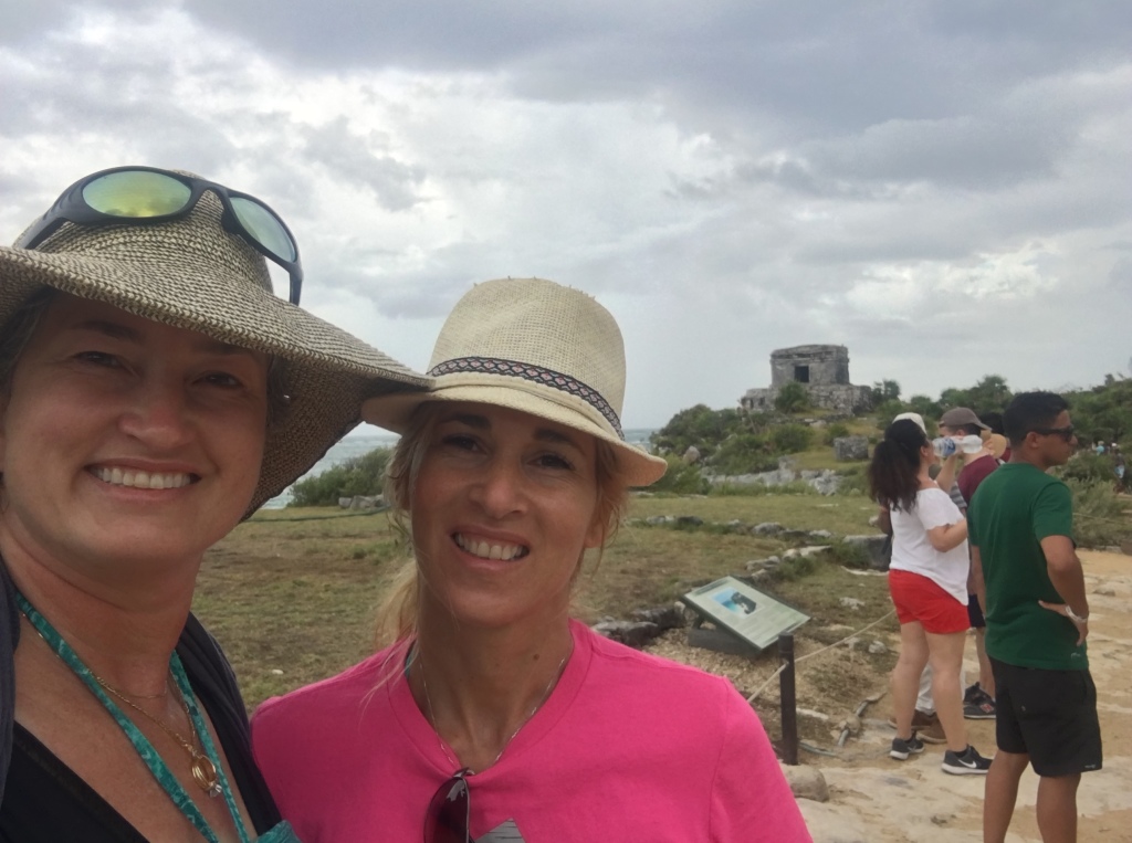 2019/04(April)/Cancun-with-Adriana/1024x768_2019-04-09-Cancun-Bahia-Principie-08-Tulum-Suzi-Adriana.JPG