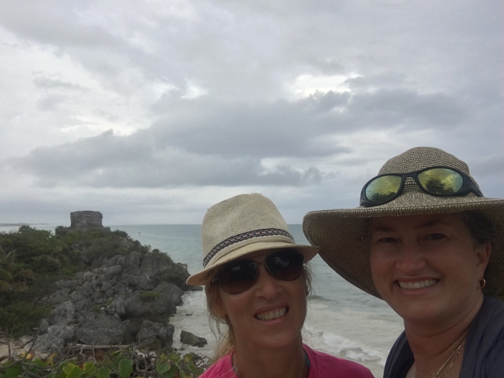 2019/04(April)/Cancun-with-Adriana/1024x768_2019-04-09-Cancun-Bahia-Principie-26-Tulum-Adriana-Suzi.JPG