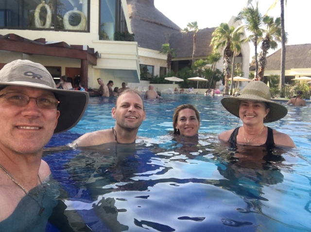 2019/04(April)/Cancun-with-Adriana/640x480_2019-04-07-Cancun-Bahia-Principie-33-Travis-Lio-Adriana-Suzi.JPG
