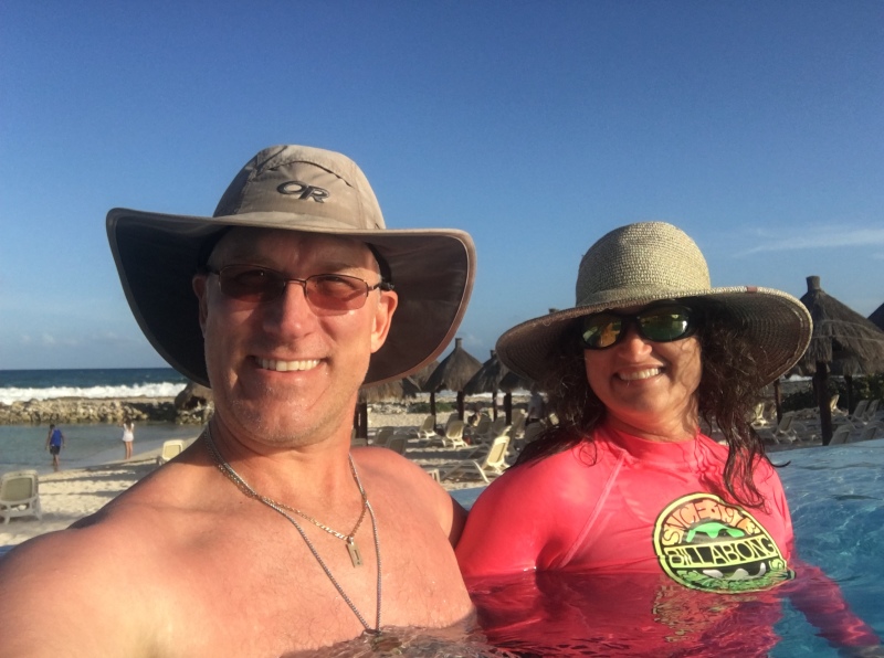 2019/04(April)/Cancun-with-Adriana/800x600_2019-04-08-Cancun-Bahia-Principie-018-Travis-Suzi.JPG