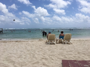 2019-04-07-Cancun-Bahia-Principie-20-beach.JPG