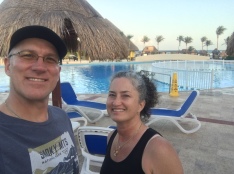 2019-04-07-Cancun-Bahia-Principie-38-Travis-Suzi.JPG
