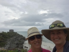 2019-04-09-Cancun-Bahia-Principie-25-Tulum-Adriana-Suzi.JPG