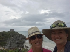 2019-04-09-Cancun-Bahia-Principie-26-Tulum-Adriana-Suzi.JPG