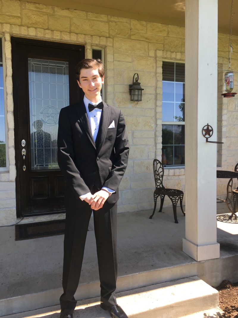 2019-04-26-Dax-Prom-14.JPG
