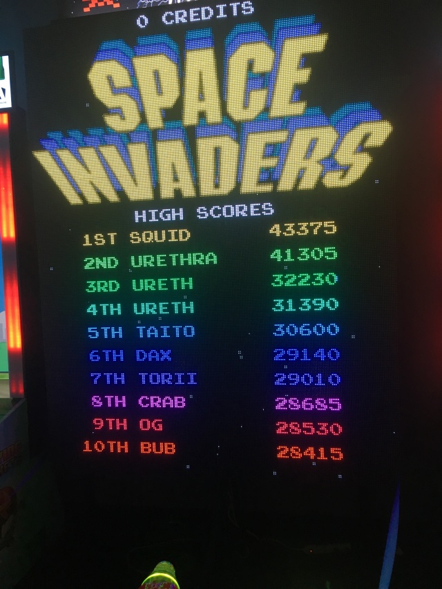 2019/04(April)/Easter/640x480_2019-04-21-Easter-at-Main-Event-6-Dax-Space-Invaders-top-10-scores.JPG