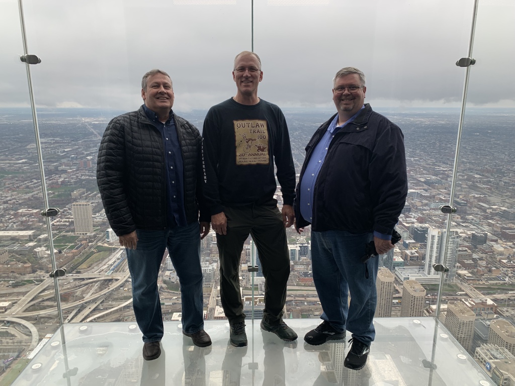 2019/04(April)/VA-Chicago/1024x768_2019-04-18-VA-Chicago-Sears-Willis-Tower-03-Steve-Travis-Brian.JPG
