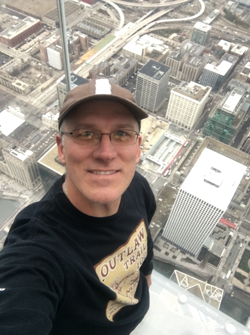 2019/04(April)/VA-Chicago/1024x768_2019-04-18-VA-Chicago-Sears-Willis-Tower-22-Travis.JPG
