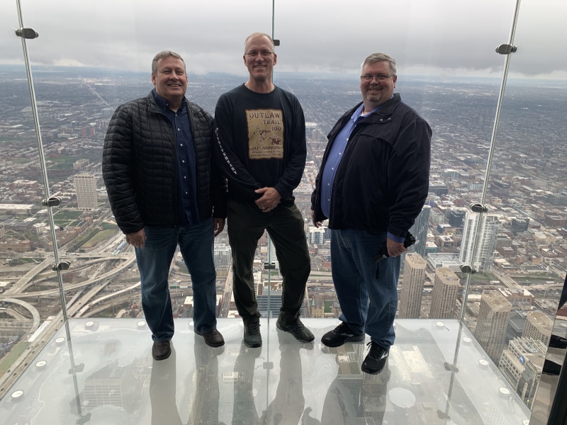 2019/04(April)/VA-Chicago/800x600_2019-04-18-VA-Chicago-Sears-Willis-Tower-05-Steve-Travis-Brian.JPG