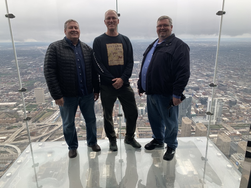 2019/04(April)/VA-Chicago/800x600_2019-04-18-VA-Chicago-Sears-Willis-Tower-06-Steve-Travis-Brian.JPG