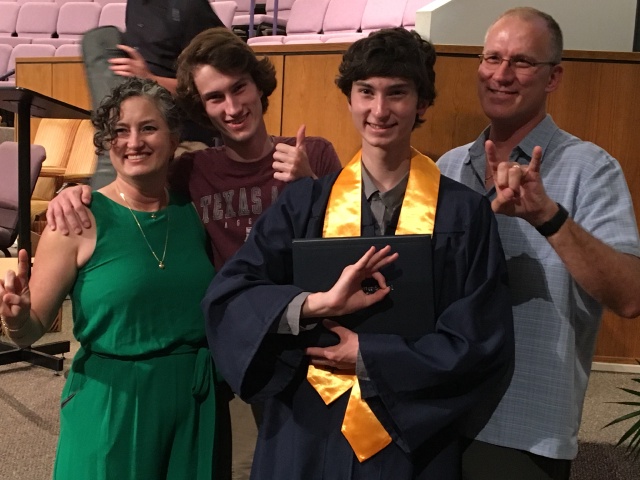 2019/05(May)/Dax-Graduation/640x480_2019-05-25-Dax-NYOS-HS-Graduation-22-Suzi-Chance-Travis.JPG