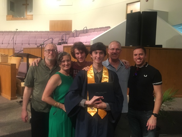 2019/05(May)/Dax-Graduation/640x480_2019-05-25-Dax-NYOS-HS-Graduation-25-James-Suzi-Chance-Travis-Mark.JPG