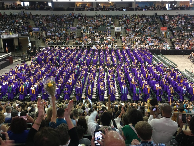 2019/05(May)/KatieSanderson-HS-graduation-ceremony/640x480_2019-05-24-Katie-Sanderson-HS-Graduation-Ceremony-09.JPG
