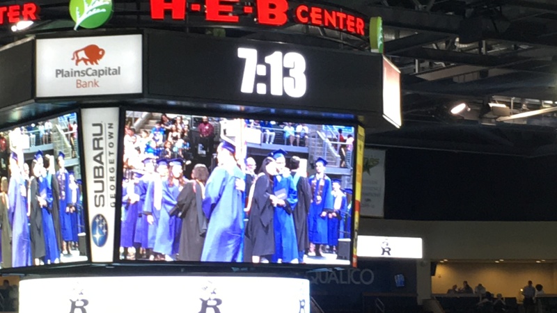2019/05(May)/KatieSanderson-HS-graduation-ceremony/800x600_2019-05-24-Katie-Sanderson-HS-Graduation-Ceremony-04.JPG