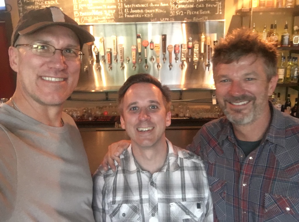 2019/05(May)/Misc/1024x768_2019-05-02-Justin-Josh-Travis-bar-2.JPG