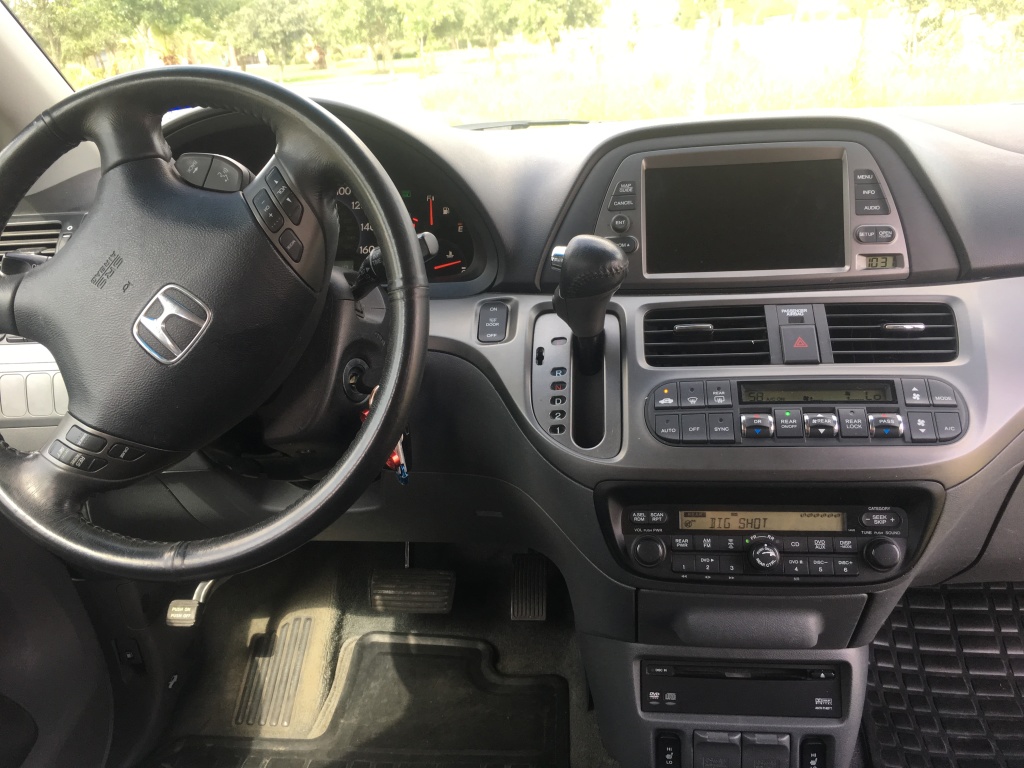 2019/06(June)/Honda-Odyssey-Minivan-sold/1024x768_2019-06-27-Honda-Odyssey-Minivan-forsale-07.JPG