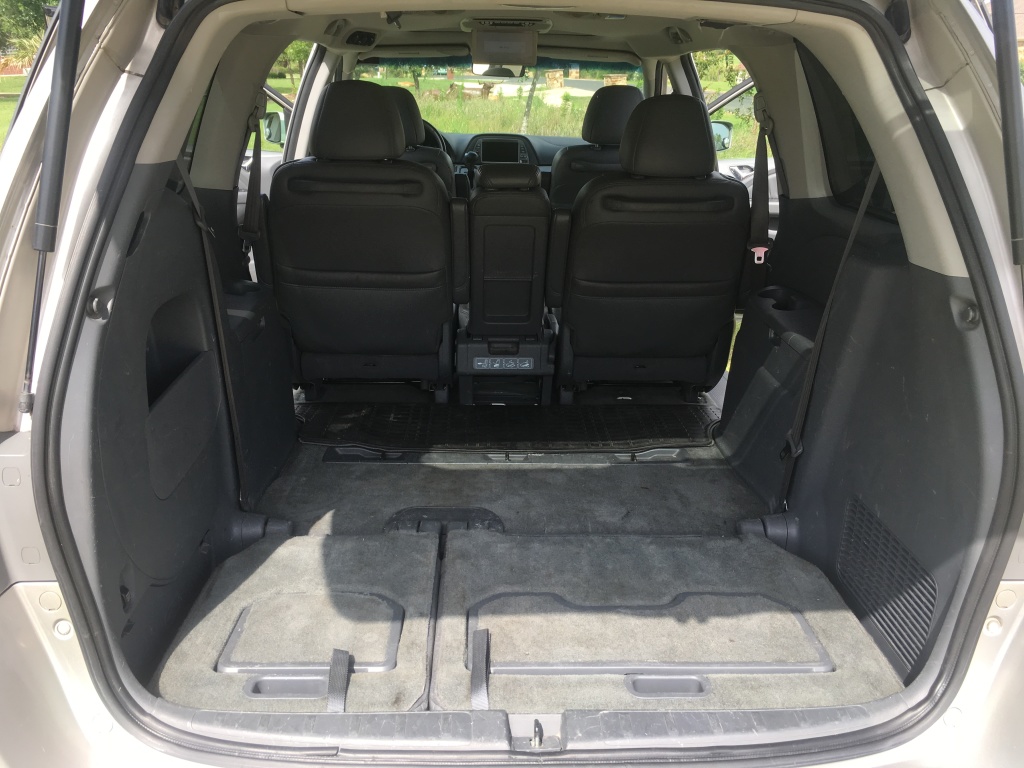 2019/06(June)/Honda-Odyssey-Minivan-sold/1024x768_2019-06-27-Honda-Odyssey-Minivan-forsale-15.JPG