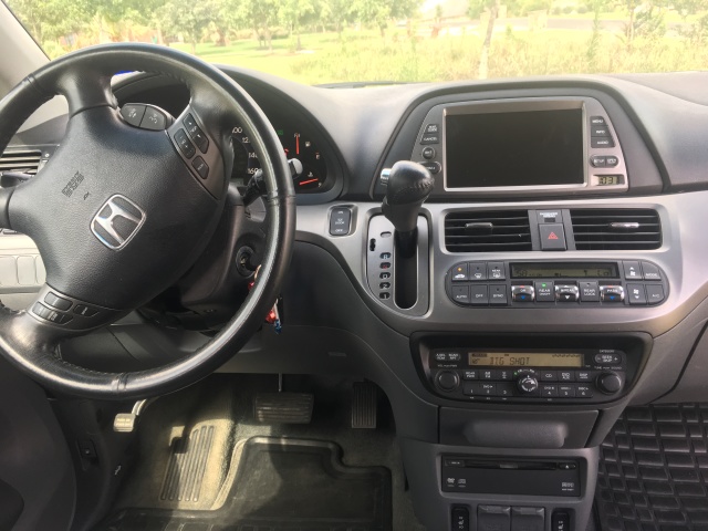 2019-06-27-Honda-Odyssey-Minivan-forsale-08.JPG