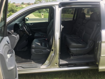 2019-06-27-Honda-Odyssey-Minivan-forsale-03.JPG