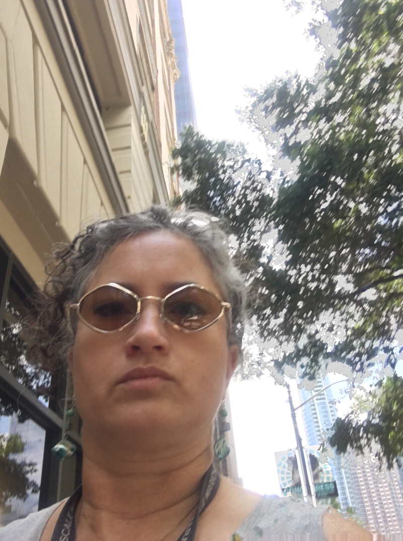 2019/06(June)/Misc/800x600_2019-06-12-Suzi-2.JPG