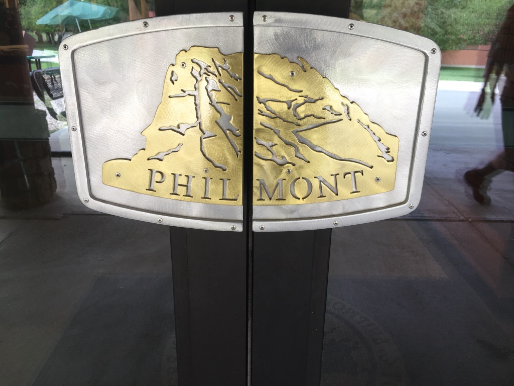 2019-06-09-Philmont-Crew8787-9-door-handles.JPG