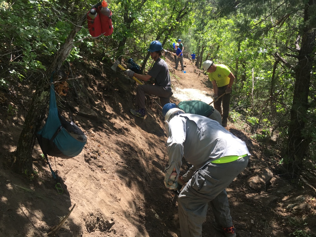 2019/06(June)/Philmont-Crew8787/1024x768_2019-06-18-Philmont-Crew8787-14-Carl-Chance-Pat-conservation-project.JPG