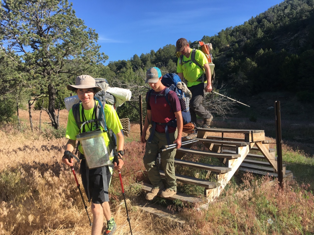 2019/06(June)/Philmont-Crew8787/1024x768_2019-06-20-Philmont-Crew8787-2-Dax-Dominic-Ben.JPG