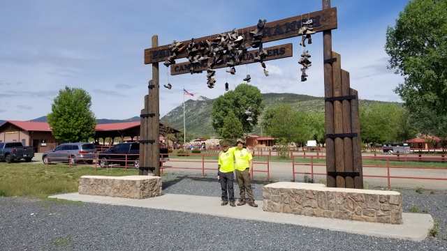 2019-06-10-Philmont-Crew8787-11-Ben-Pat-Sign.jpg