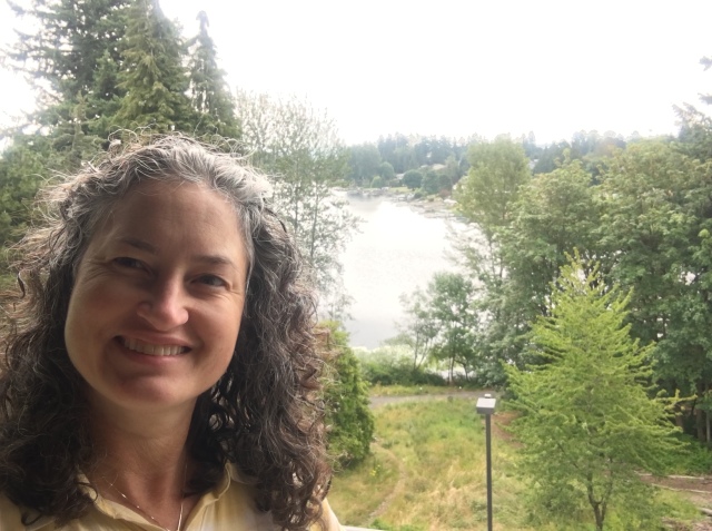 2019/07(July)/Jim-Janeen-50th-Anniversary-Alaska-Cruise/03_Seattle/640x480_2019-07-04-01-Seattle-Suzi.JPG