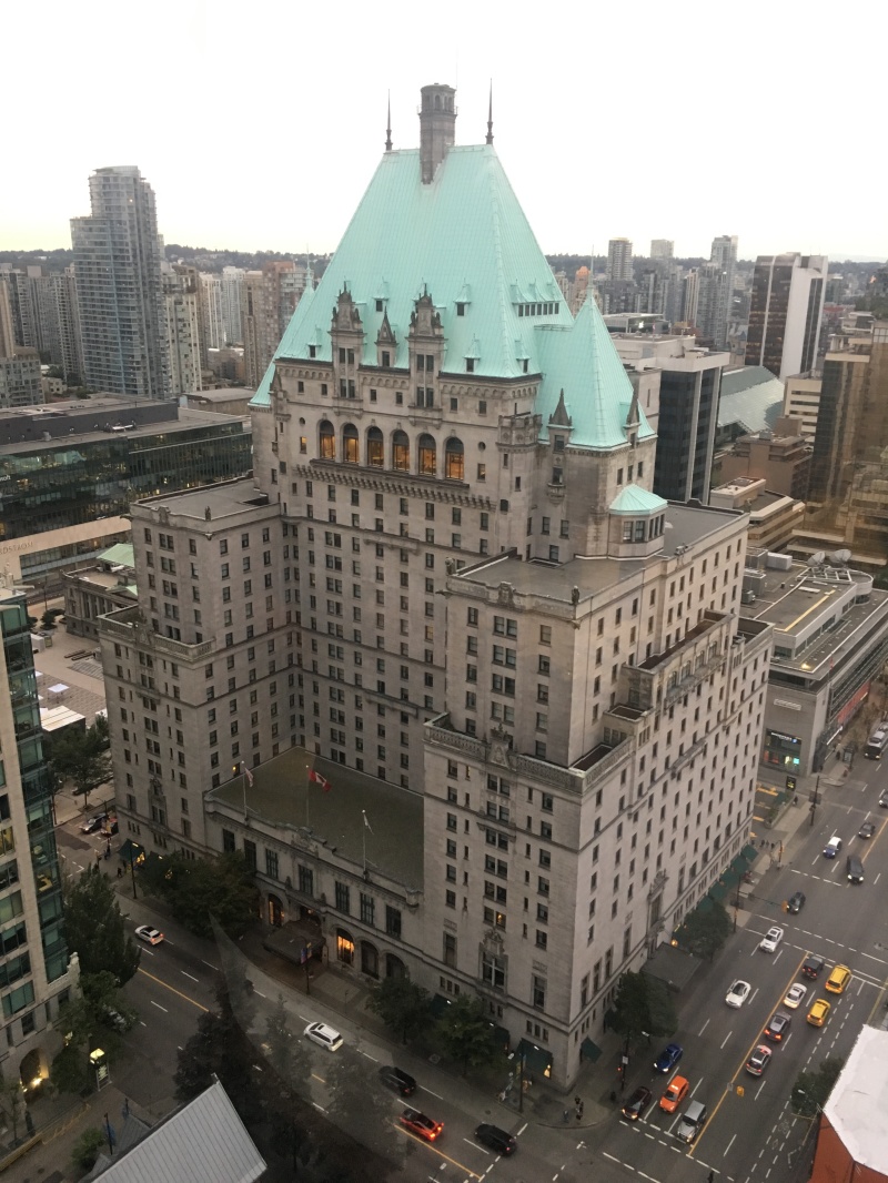 2019/07(July)/Jim-Janeen-50th-Anniversary-Alaska-Cruise/04_Vancouver/800x600_2019-07-04-Vancouver-14.JPG