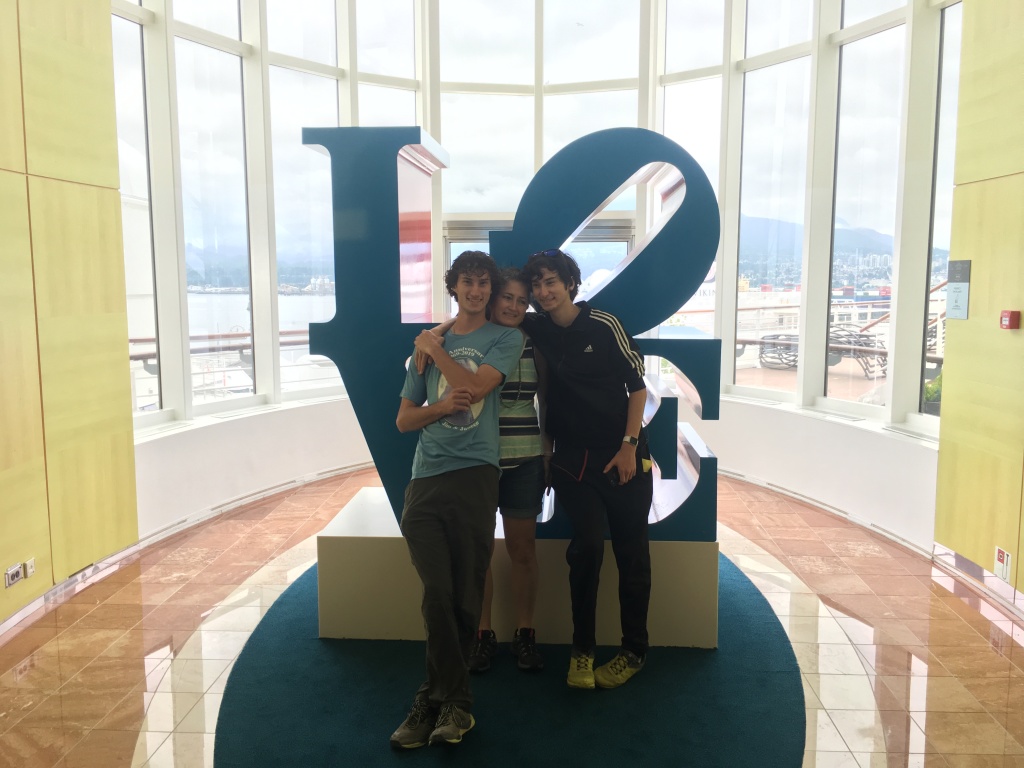 2019-07-05-50th-annivesary-cruise-all-aboard-04-Chance-Suzi-Dax.JPG