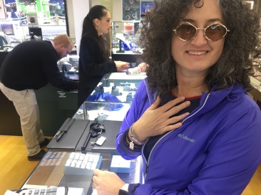 2019-07-07-50th-anniversary-cruise-Ketchican-05-Suzi-tanzanite.JPG