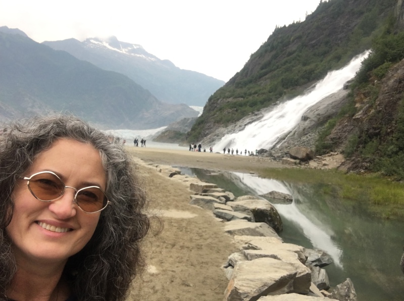 2019/07(July)/Jim-Janeen-50th-Anniversary-Alaska-Cruise/09_Juneau/800x600_2019-07-09-50th-anniversary-cruise-Juneau-13-Suzi.JPG