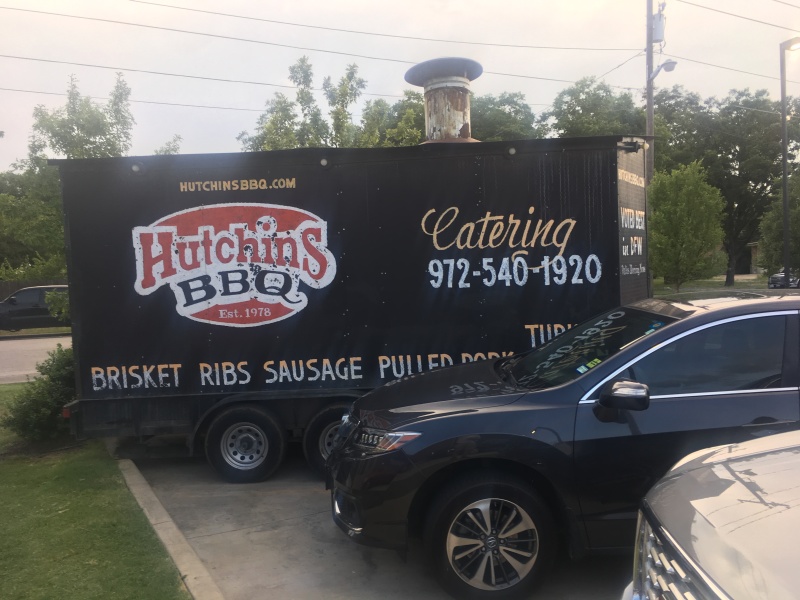 2019-08-13-Dax-moves-into-dorm-at-UTD-22-Hutchins-BBQ.JPG