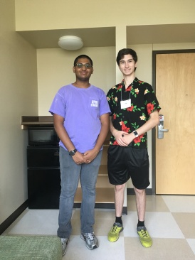 2019-08-13-Dax-moves-into-dorm-at-UTD-16.JPG