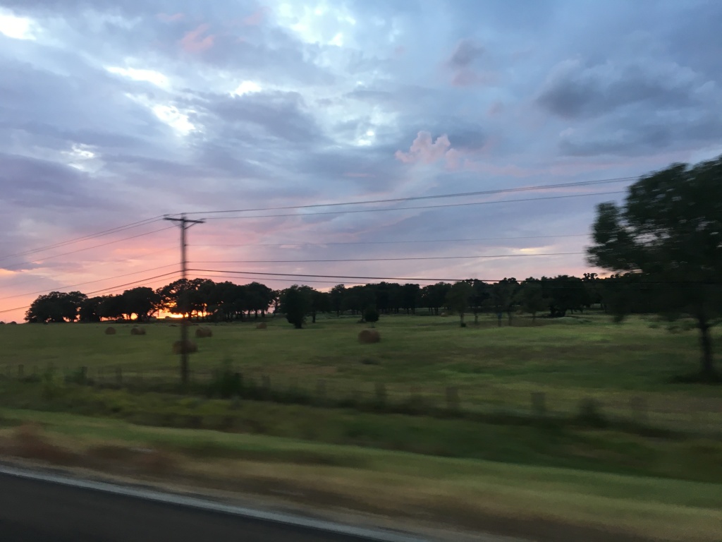 2019/08(August)/Misc/1024x768_2019-08-24-Sunset-10.JPG