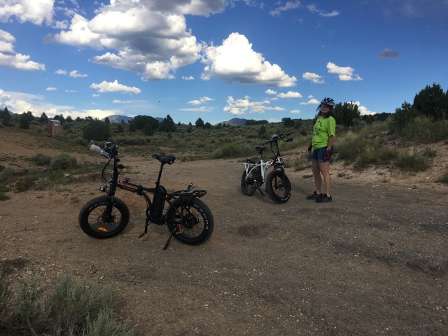 2019/08(August)/Taos-NM-Vortex-Music-Festival/Day-01-Travel-Days/640x480_2019-08-15-Taos-NM-Vortex-Music-Festival-Travel-Day-29-RadMinis-Suzi.JPG