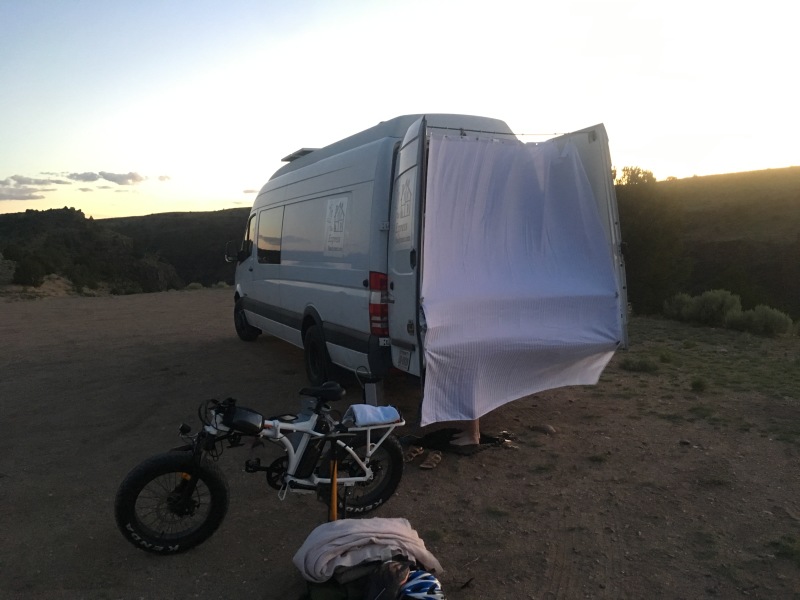 2019/08(August)/Taos-NM-Vortex-Music-Festival/Day-01-Travel-Days/800x600_2019-08-15-Taos-NM-Vortex-Music-Festival-Travel-Day-68-Sprinter-Shower.JPG