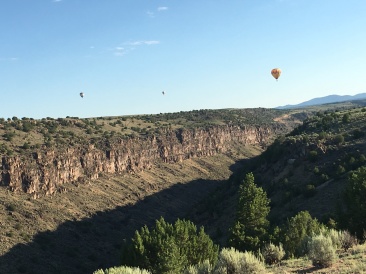 2019-08-16-Taos-NM-Vortex-Music-Festival-14-Hot-Air-Balloons.JPG