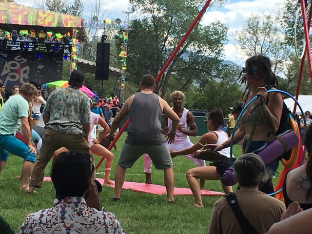 2019/08(August)/Taos-NM-Vortex-Music-Festival/Day-03-Vortex-Music-Fest/640x480_2019-08-17-Taos-NM-Vortex-Music-Festival-29-Justin.JPG
