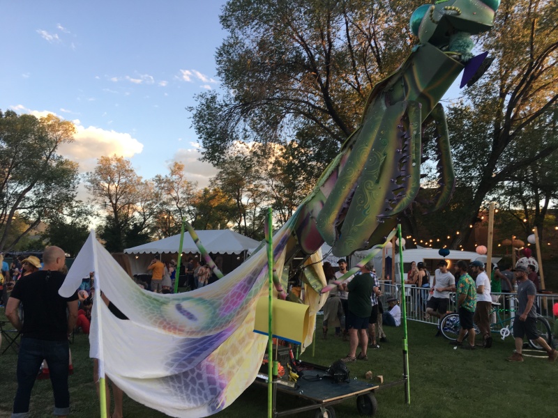 2019/08(August)/Taos-NM-Vortex-Music-Festival/Day-03-Vortex-Music-Fest/800x600_2019-08-17-Taos-NM-Vortex-Music-Festival-62-Mantis.JPG