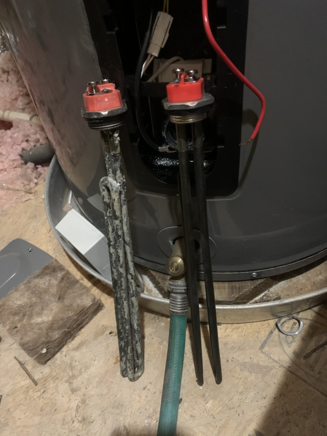 2019/08(August)/Water-Heater-issues/640x480_2019-10-17-Water-Heater-issues-7.JPG