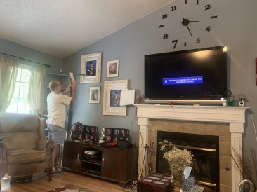 2019-09-22-Ren-antennae-TV-2.JPG