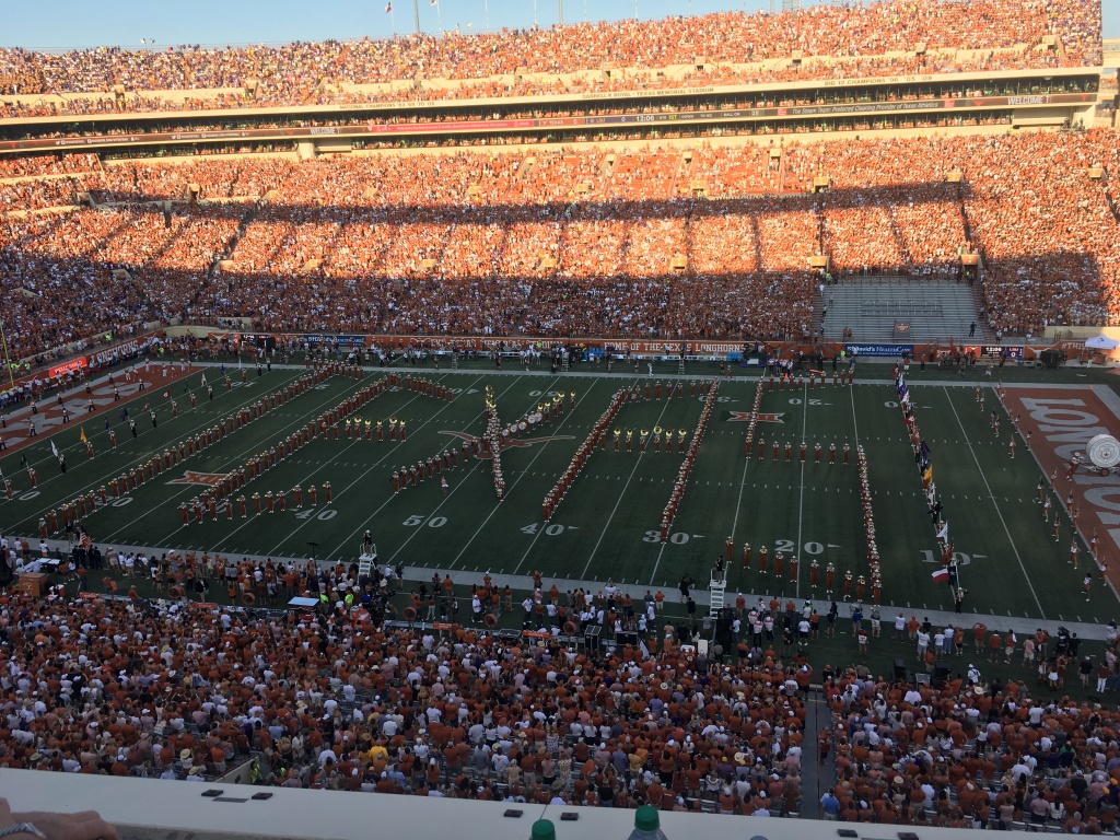 2019/09(September)/UT-Football/1024x768_2019-09-07-UT-Football-11.JPG